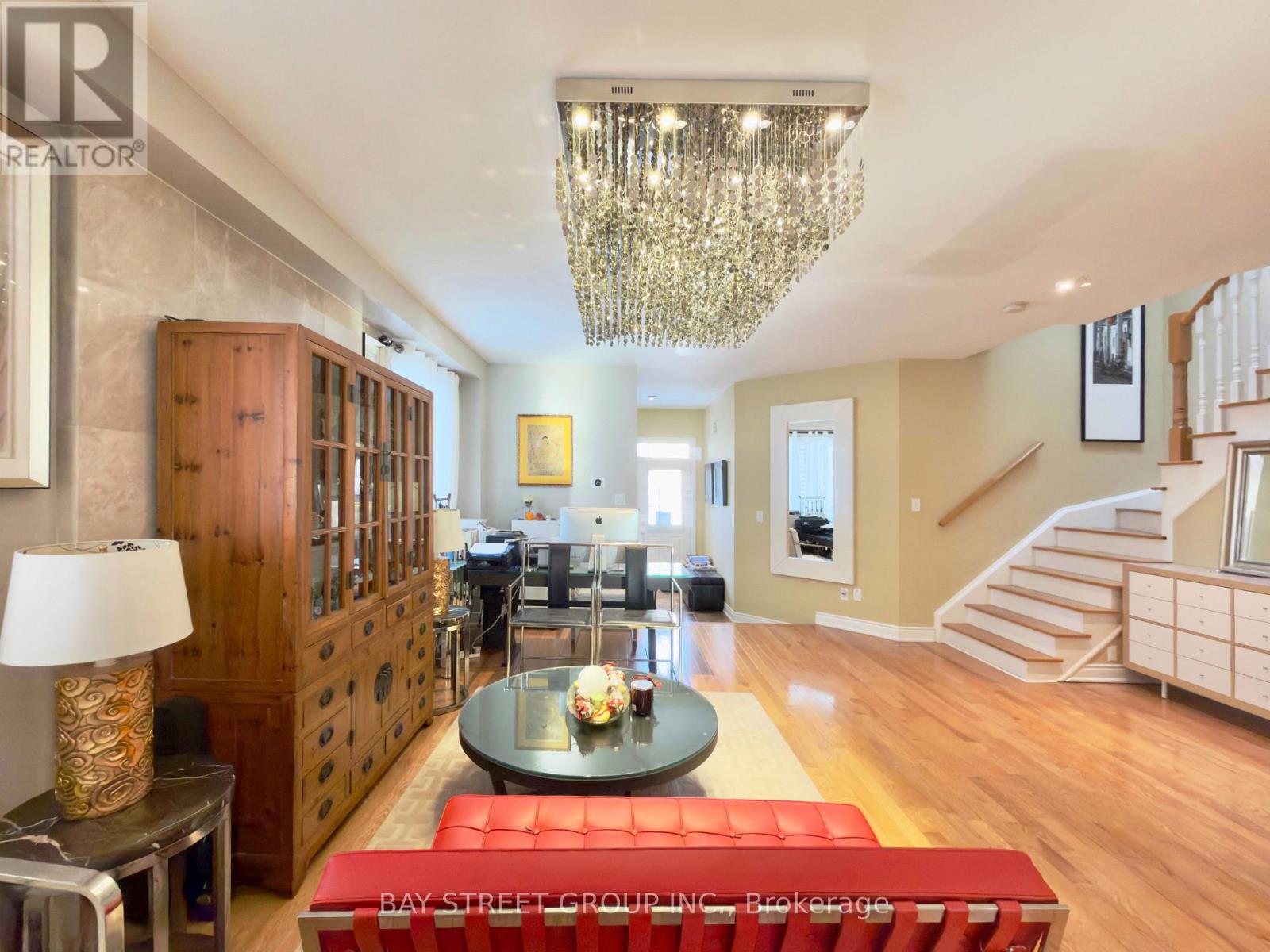 6 WELTER COURT - 8
