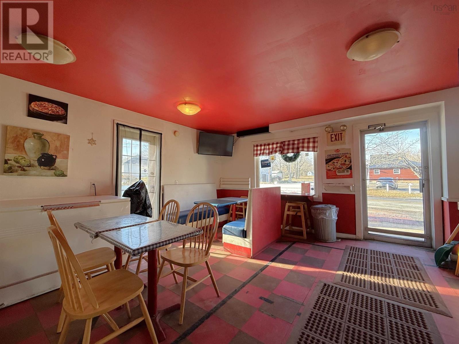 5257 Highway 10 - 18