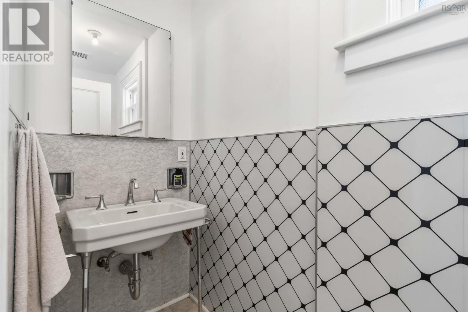 41 Alexandra Avenue - 32