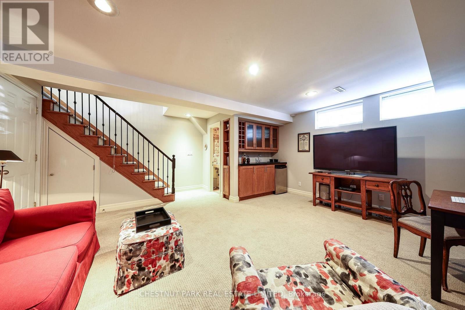 2C TACOMA AVENUE - 33