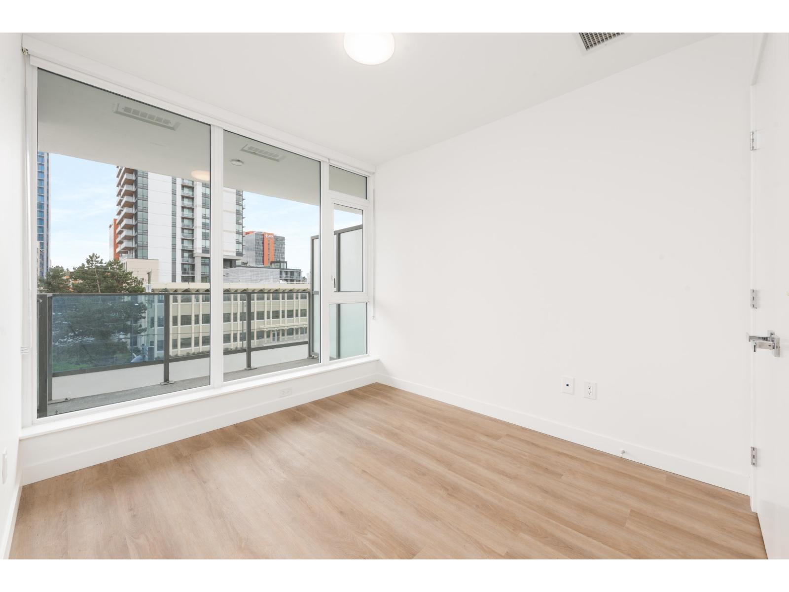 413 9675 KING GEORGE Boulevard - photo 2