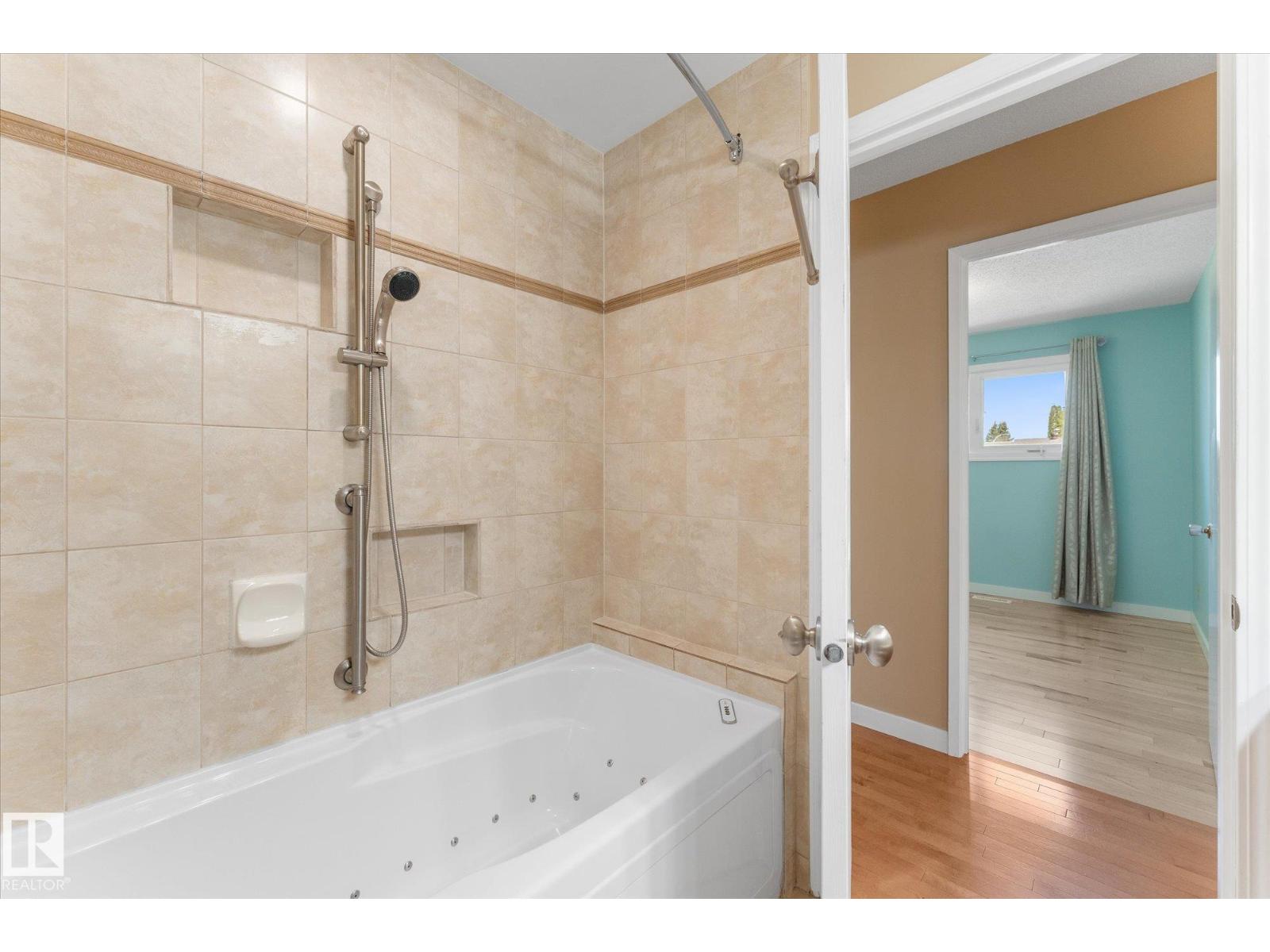 44 PEACE RIVER DR — photo 32