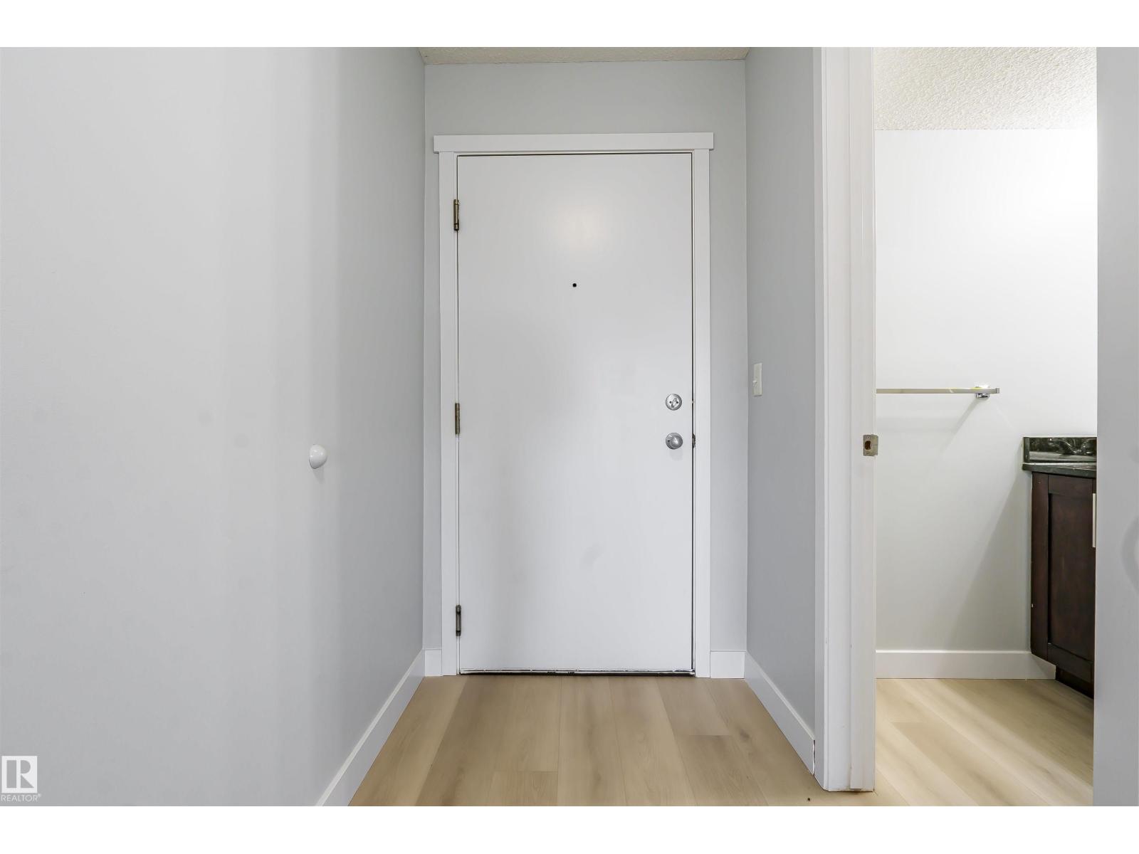 #208 107 Watt CM SW - 6