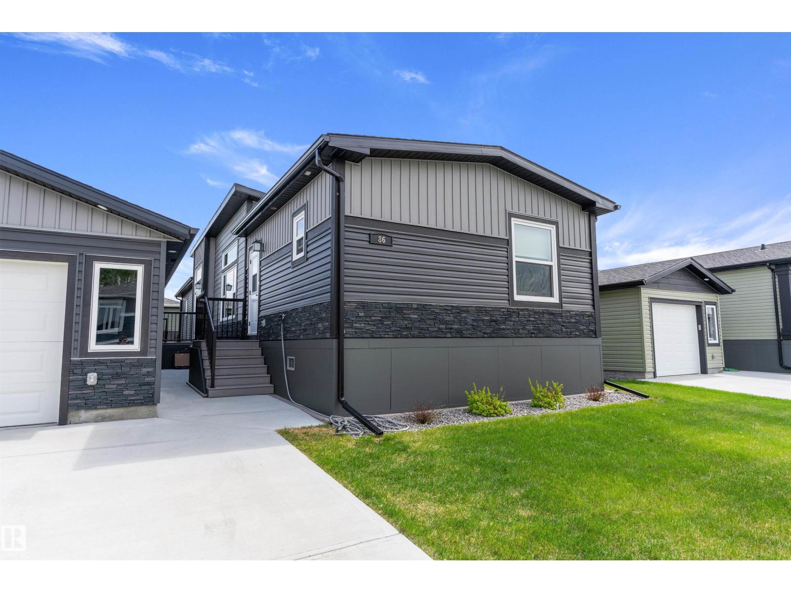 86 Meadowview RD - 1