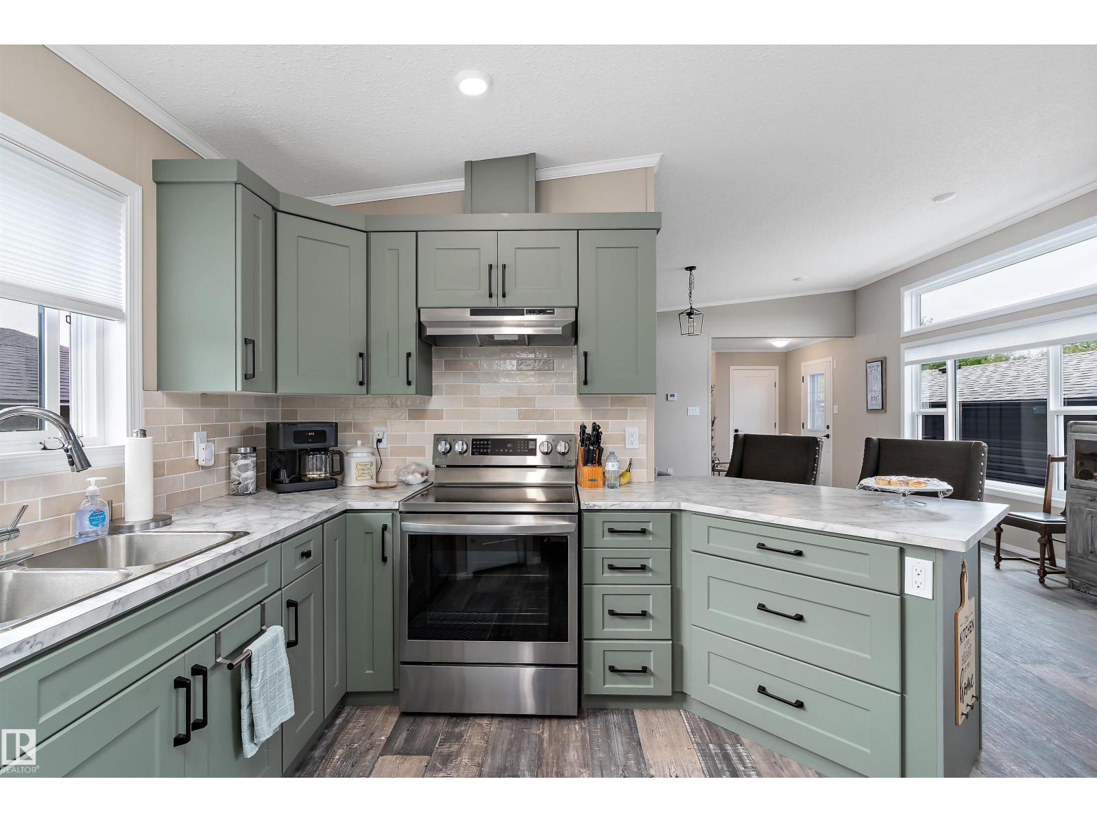 86 Meadowview RD - 15