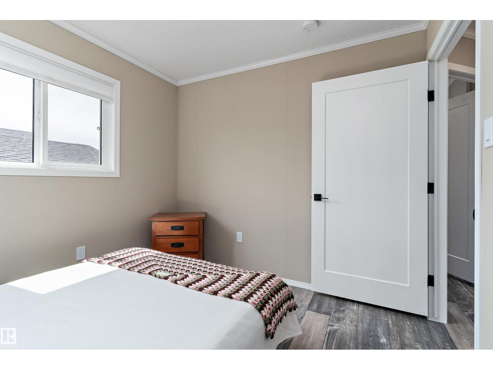 86 Meadowview RD - 29