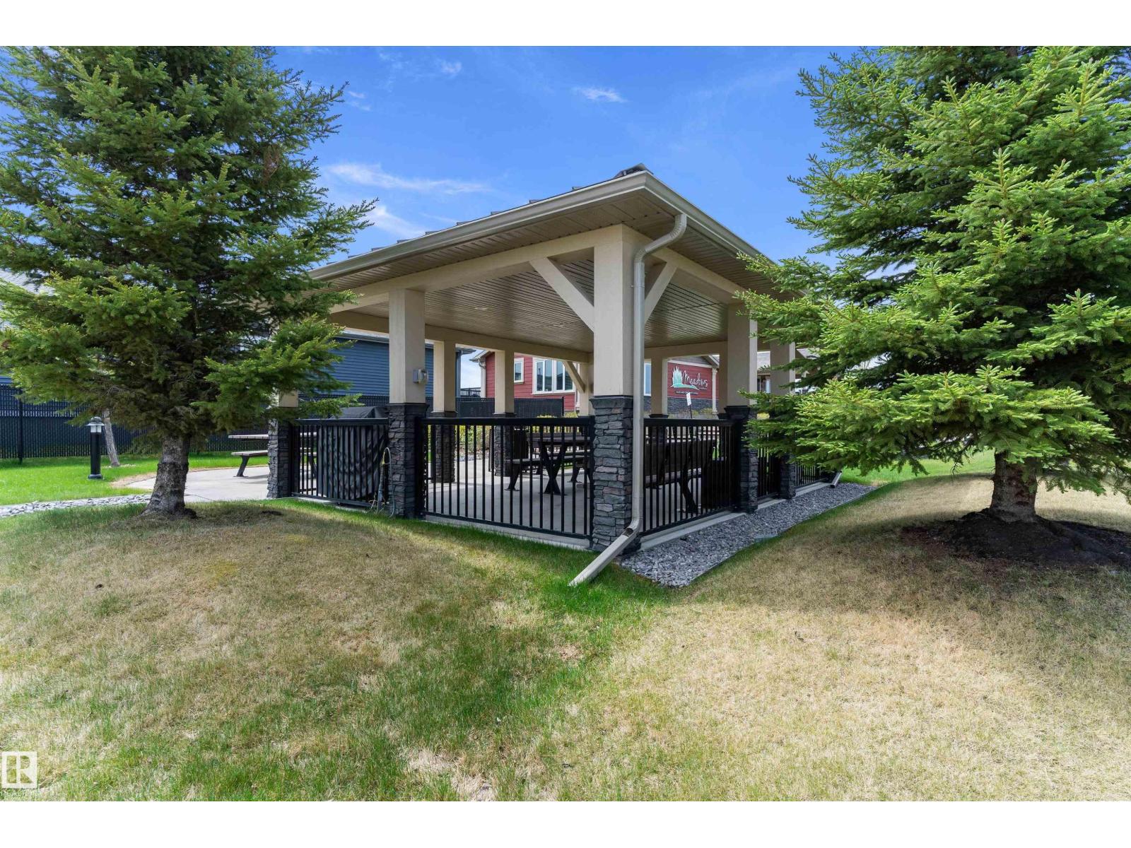86 Meadowview RD - 36