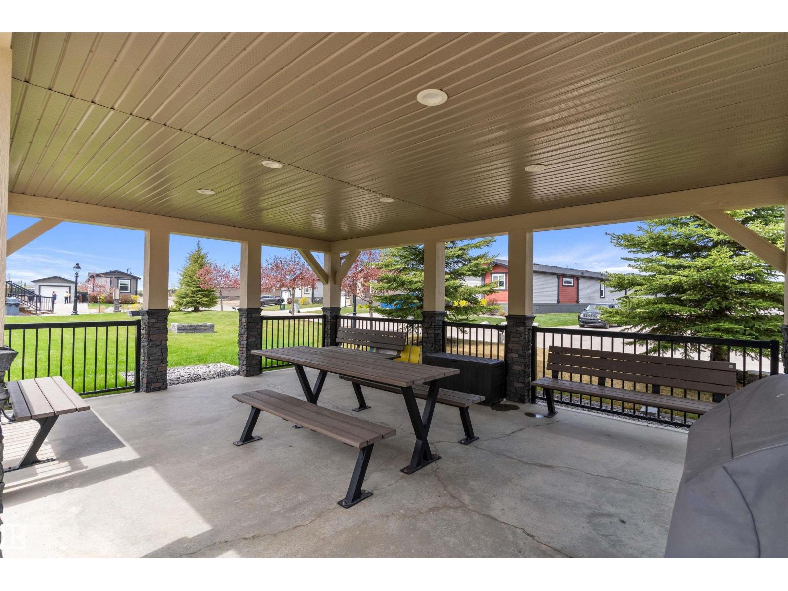 86 Meadowview RD - 39