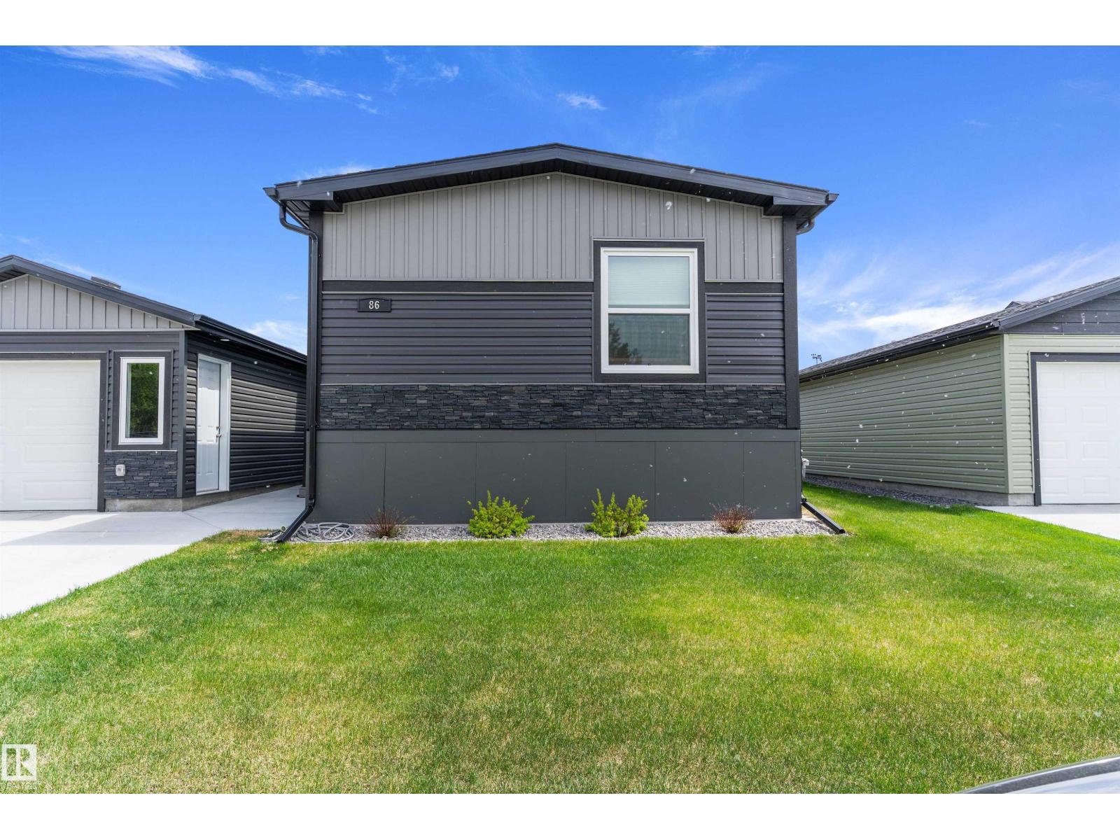 86 Meadowview RD - 42