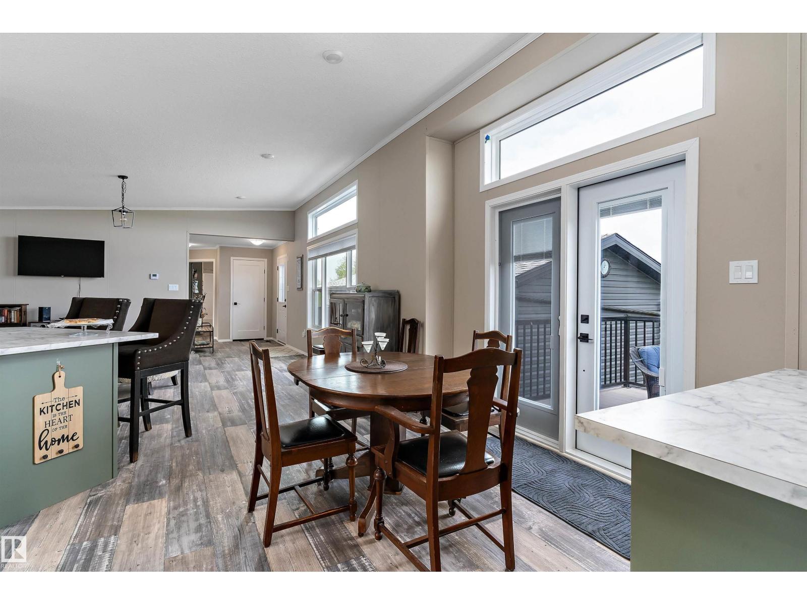 86 Meadowview RD - 8