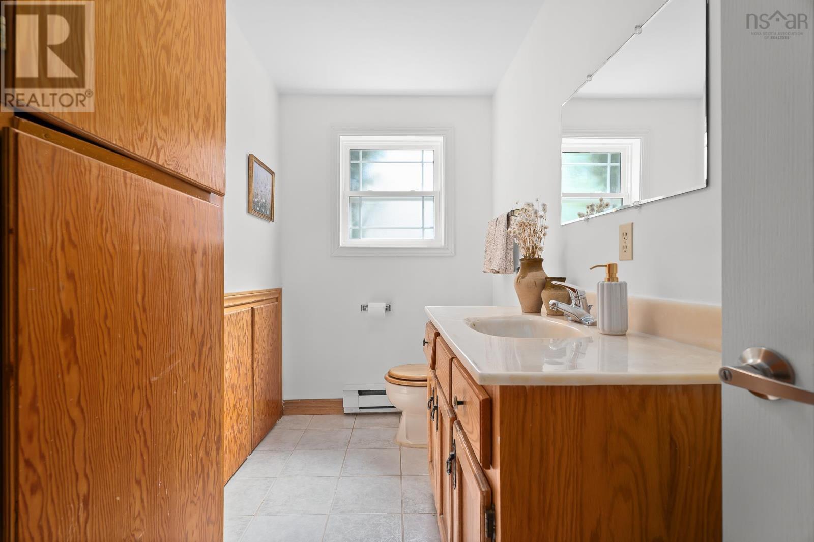 Property 31 of 48 of 57 Hallmark Crescent