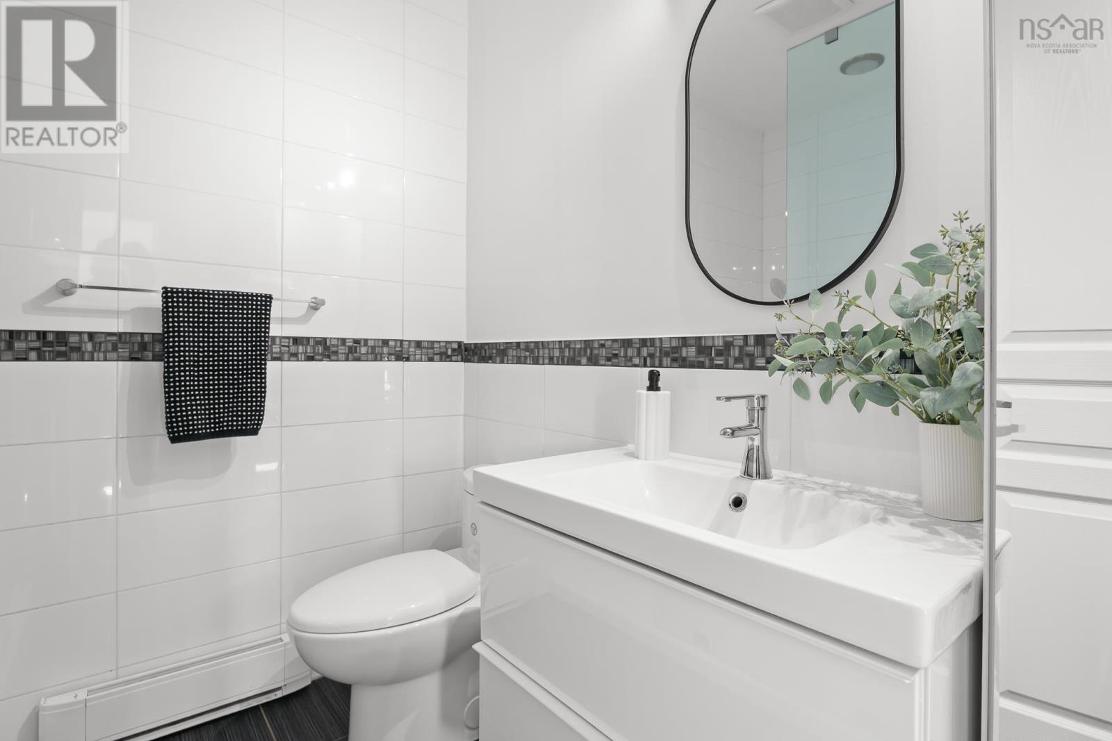 Property 25 of 48 of 57 Hallmark Crescent