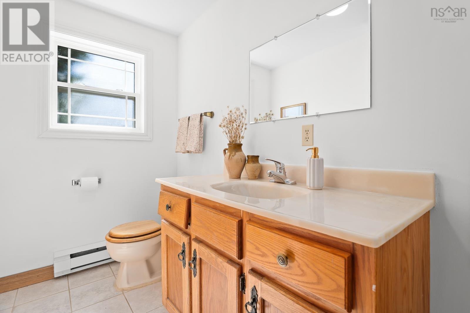 Property 32 of 48 of 57 Hallmark Crescent