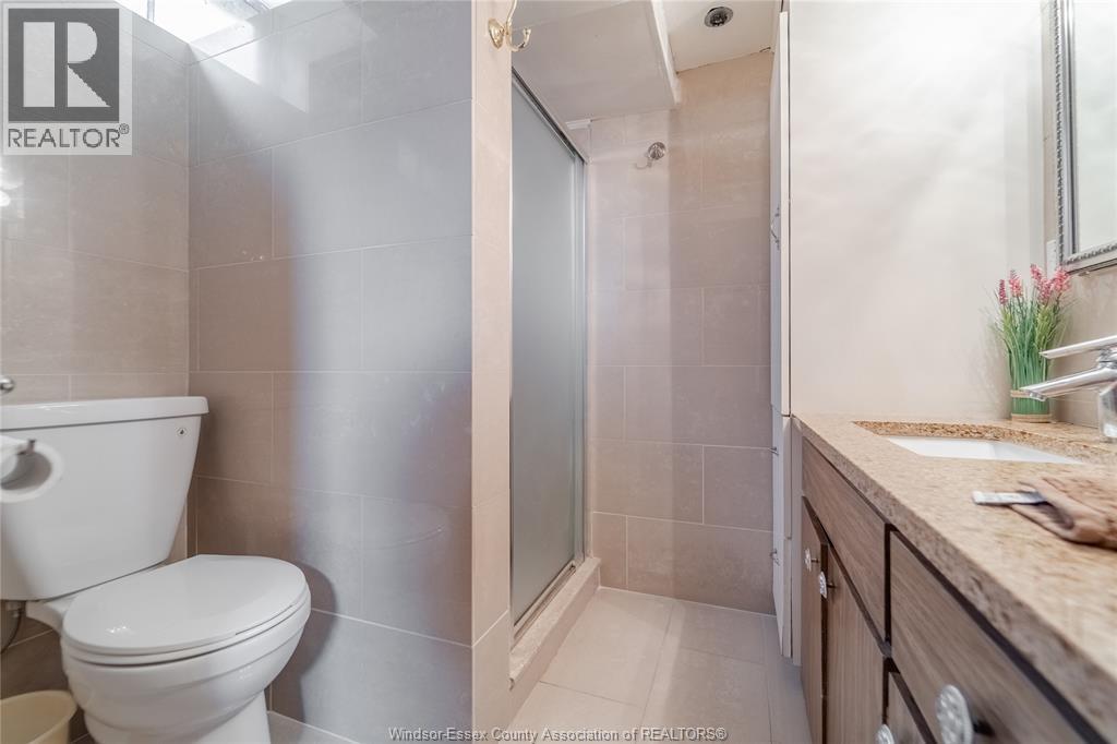 2495 MCKAY - 22