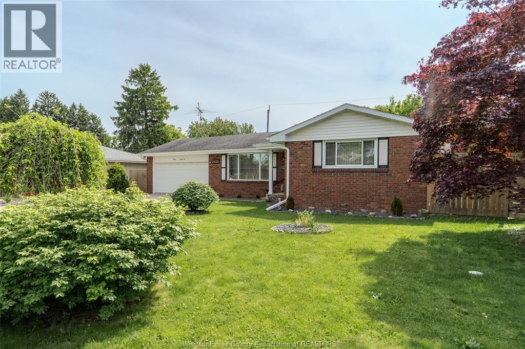 2495 MCKAY - Image 3
