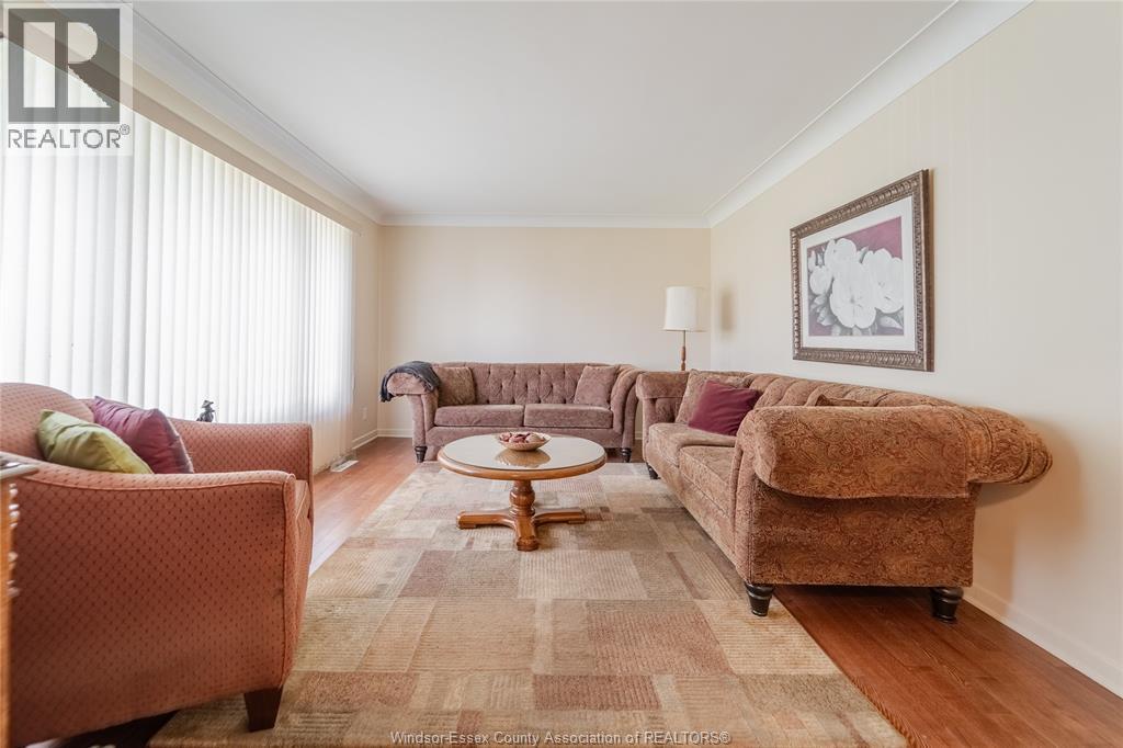 2495 MCKAY - 36