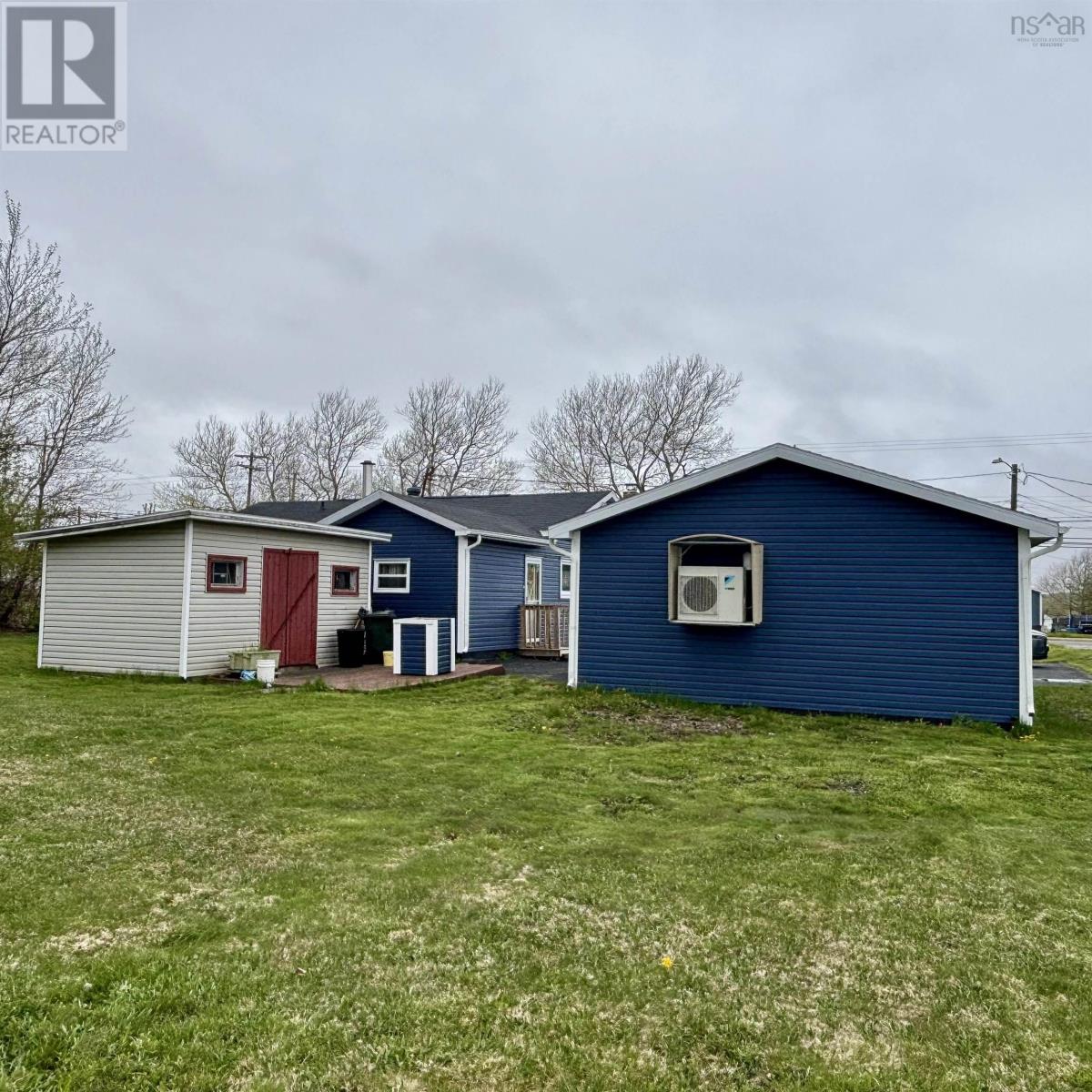 654 Mahon Street - Image 3