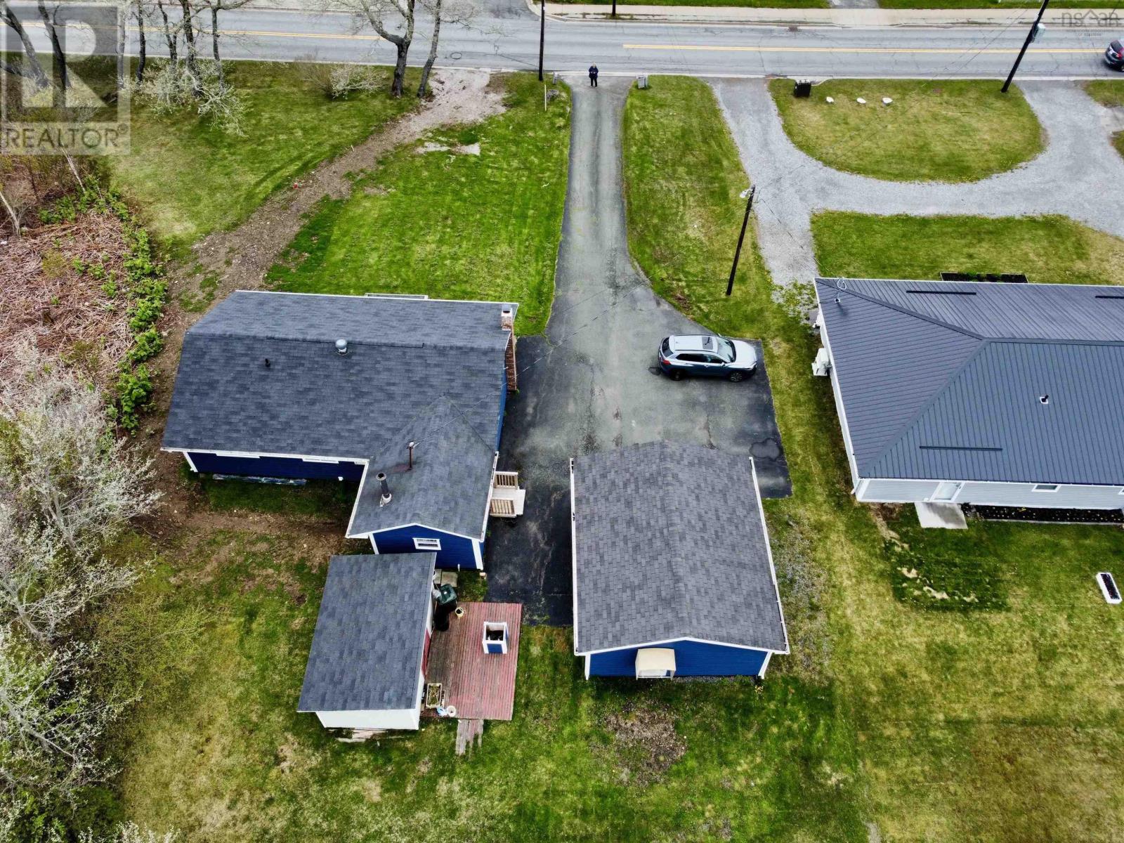 654 Mahon Street - 5