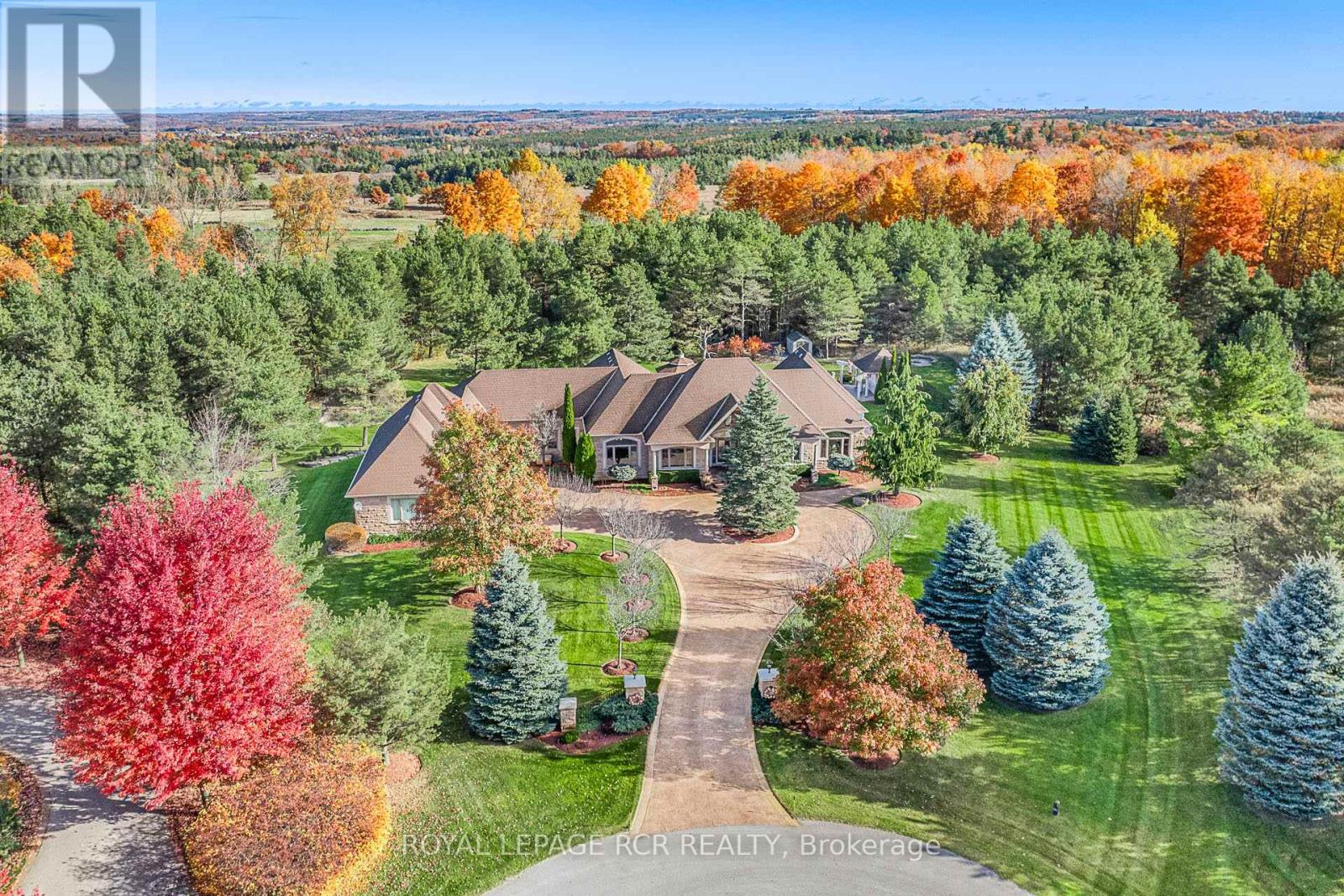 7 SUGARBUSH LANE - 4