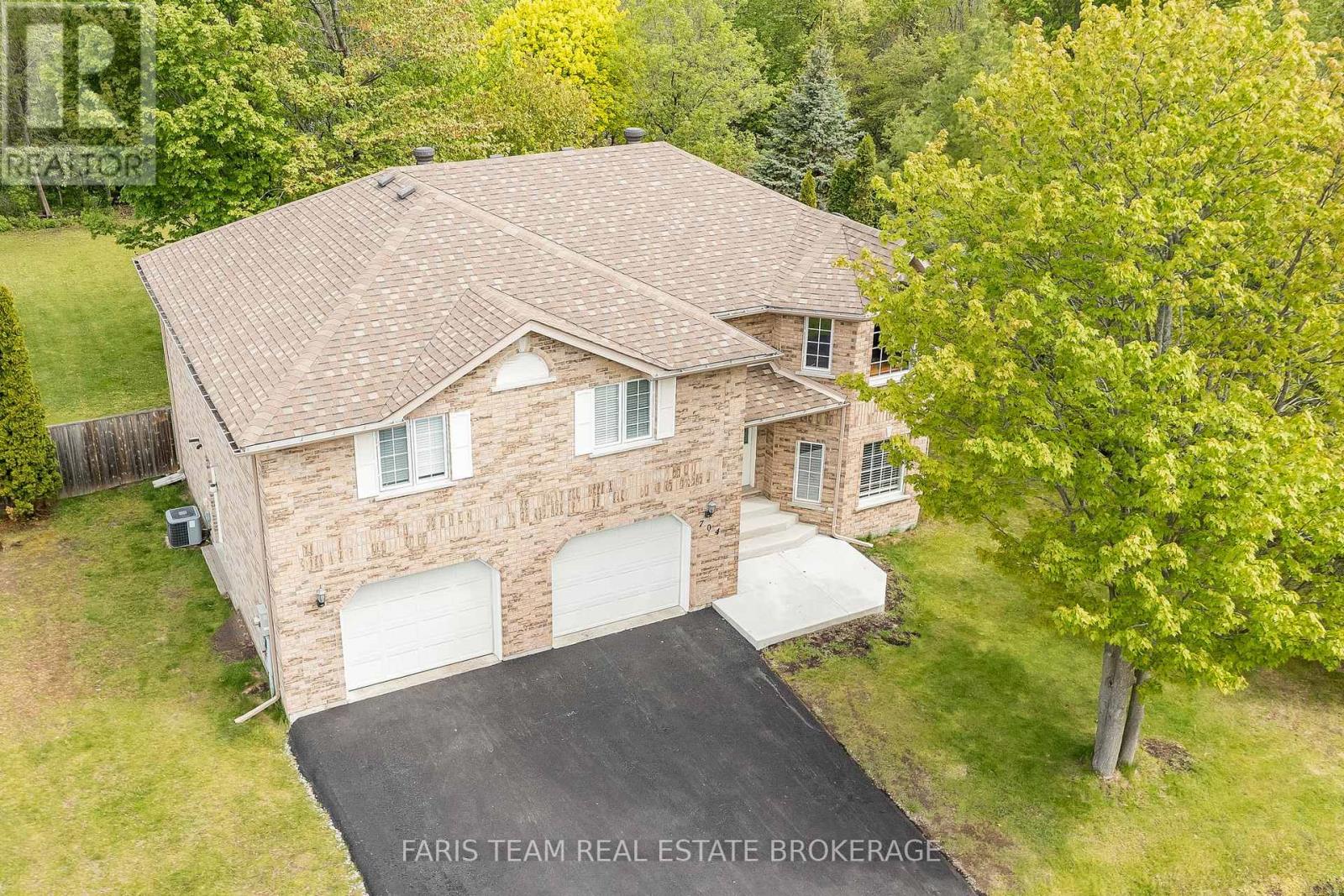 704 TRINITY STREET - Image 2