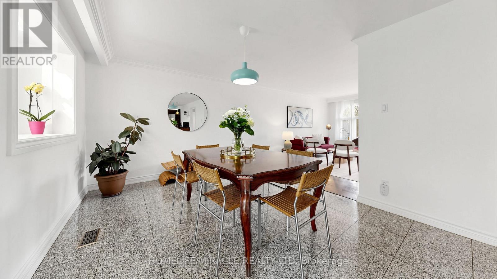 35 PIONEER LANE - 10