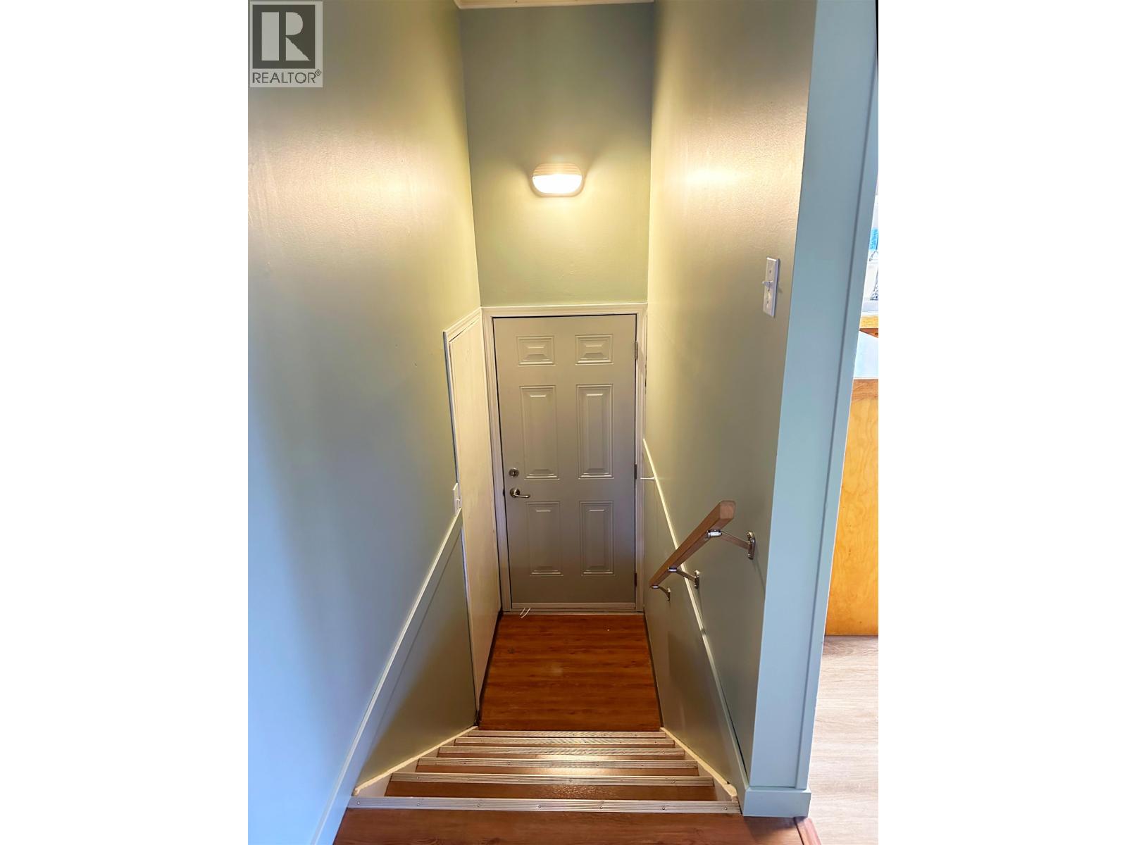 300 8TH AVENUE - 20