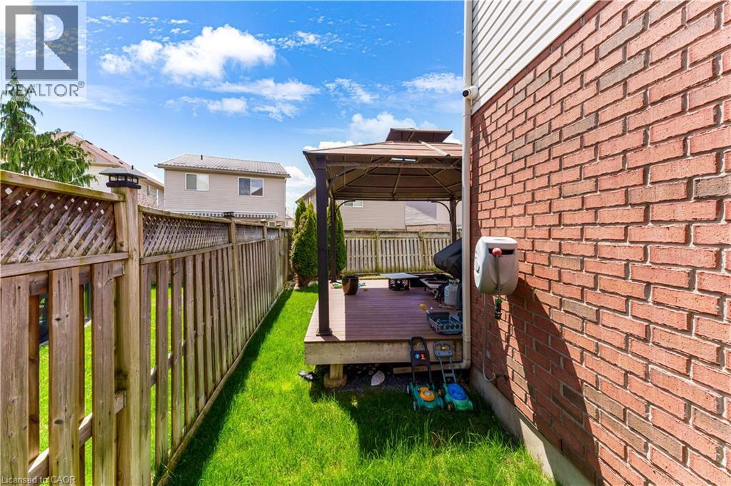 437 BEAUMONT Crescent - 39