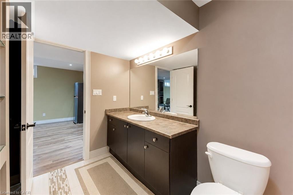 437 BEAUMONT Crescent - 27