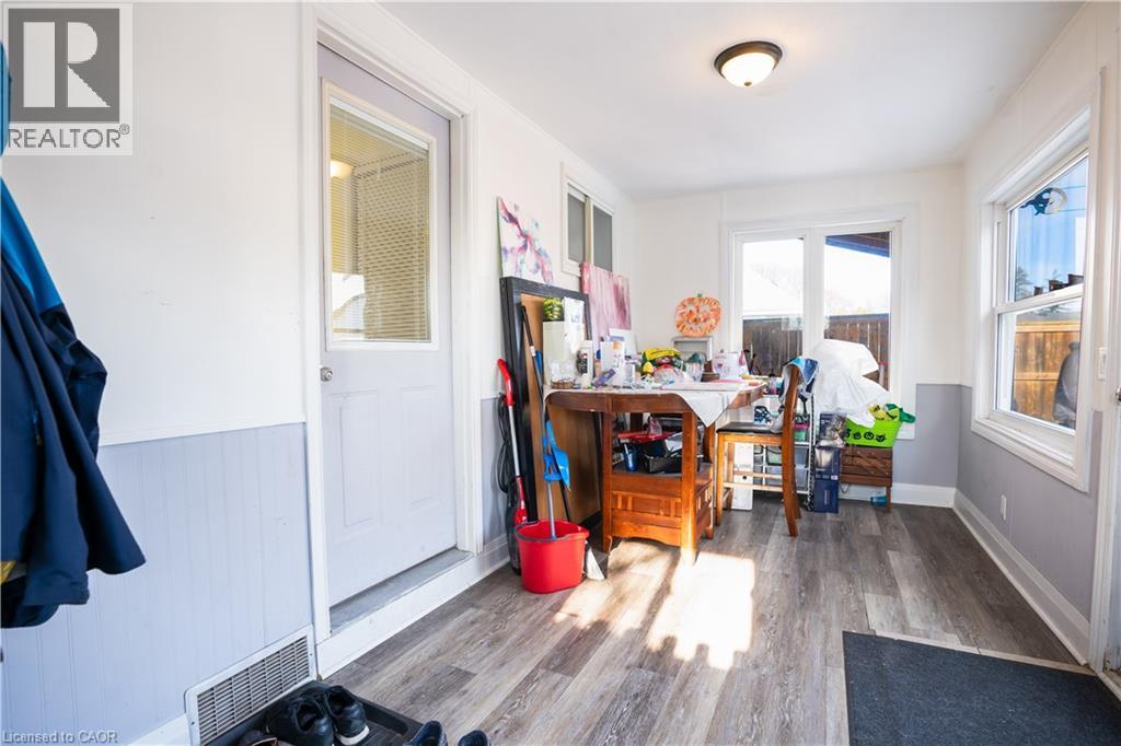 12 WALPOLE Drive - 30