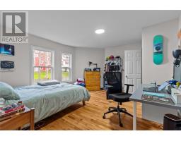 163 Patrick Street thumbnail 15