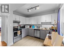 163 Patrick Street thumbnail 8