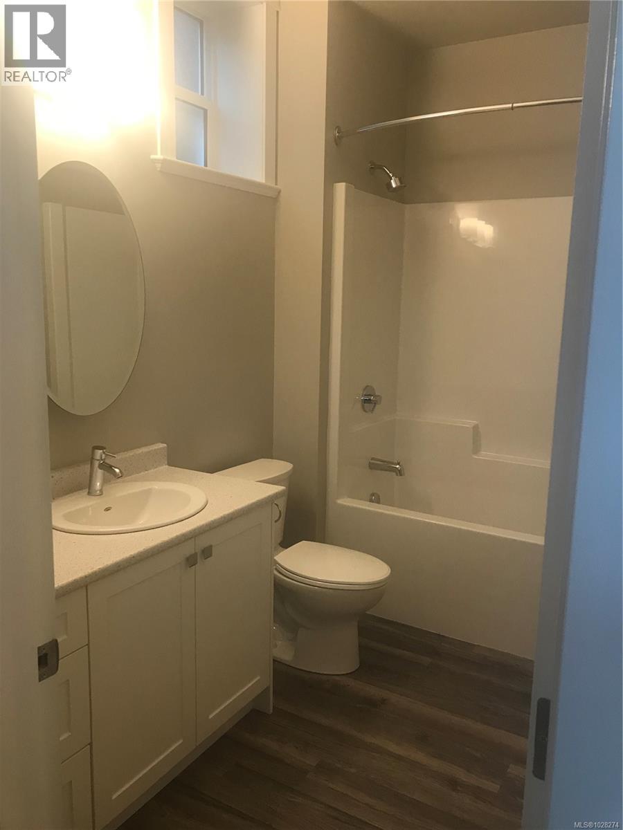 916 Hanington Rd - 73