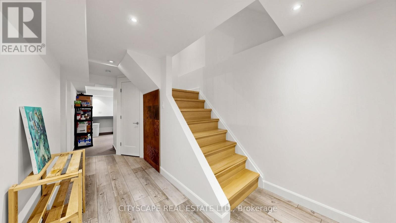 221 BUFFORD DRIVE - 32