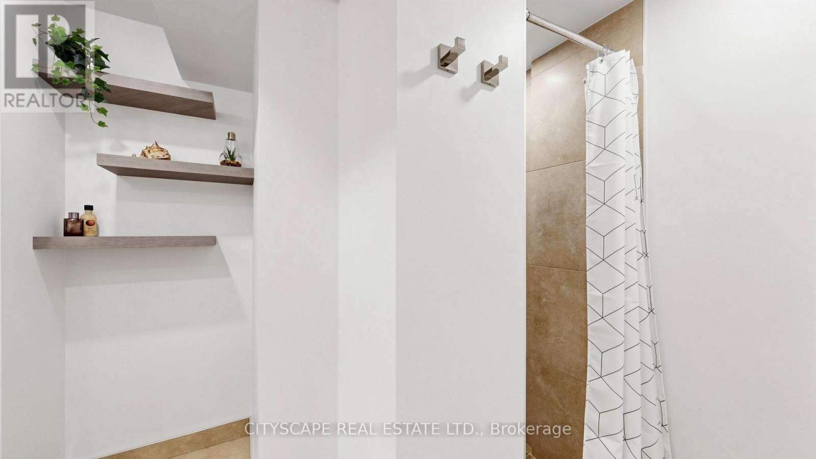 221 BUFFORD DRIVE - 38