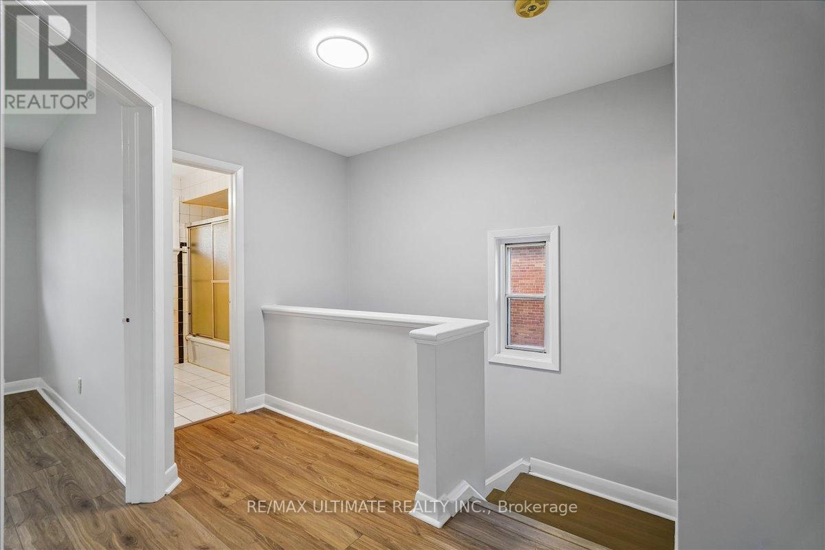 12 THURODALE AVENUE - 26