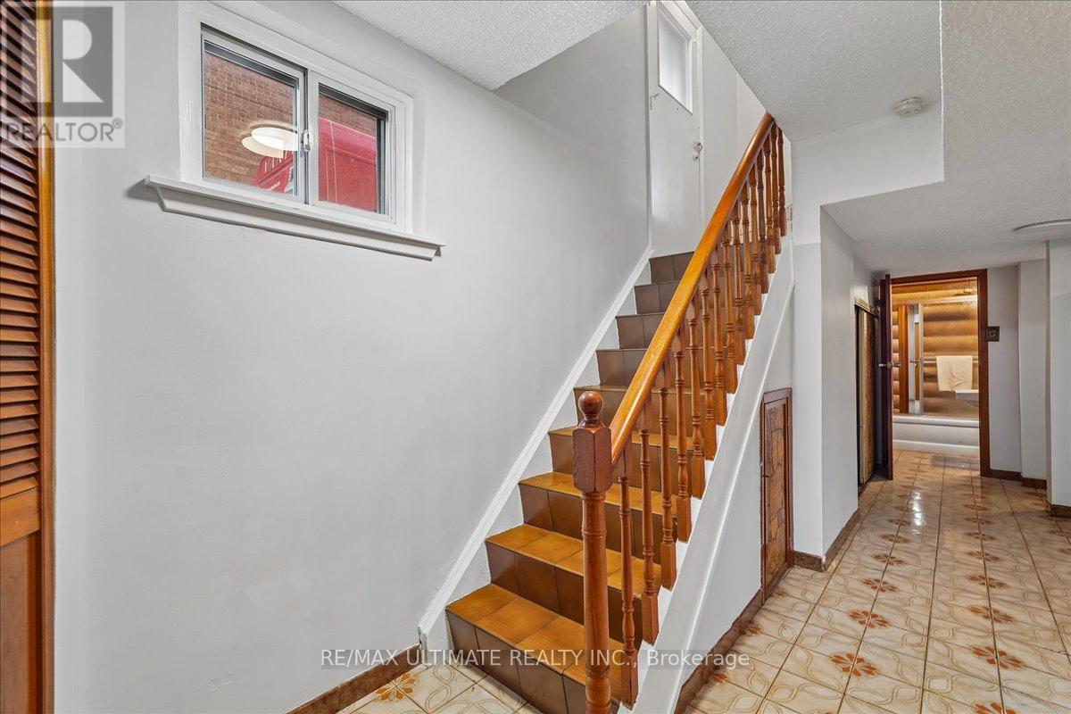 12 THURODALE AVENUE - 30