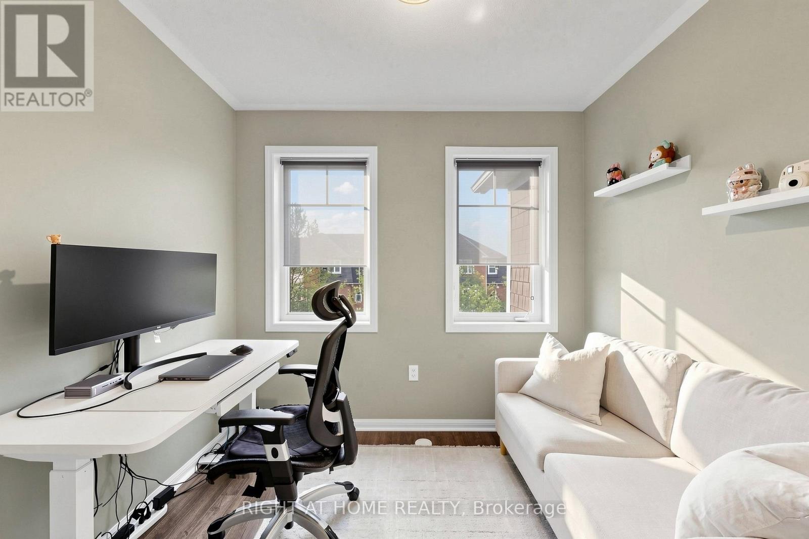 252 WETENHALL LANDING - 28
