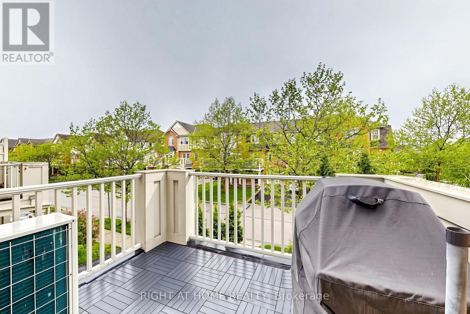 252 WETENHALL LANDING - 29
