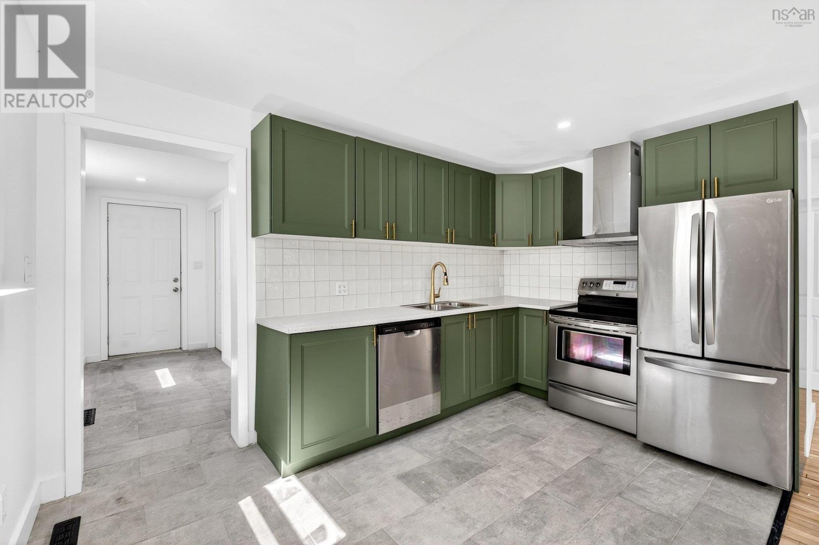 3188 Connaught Avenue - 13