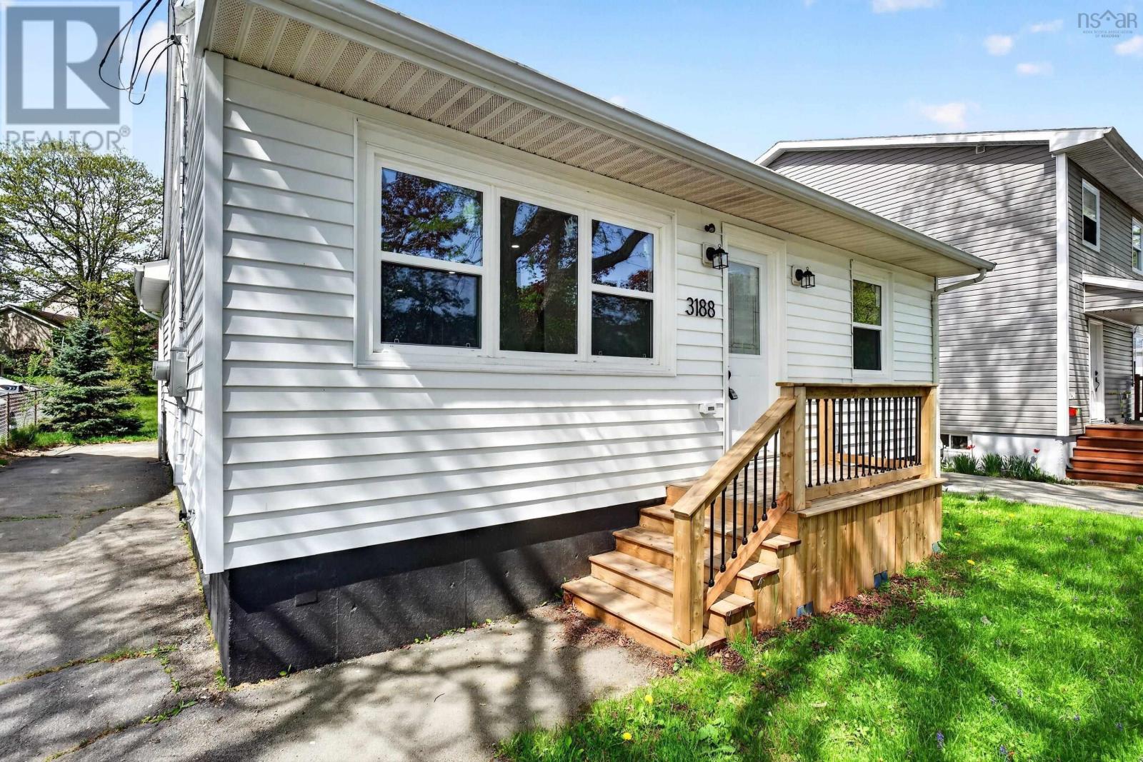 Property 2 of 39 of 3188 Connaught Avenue