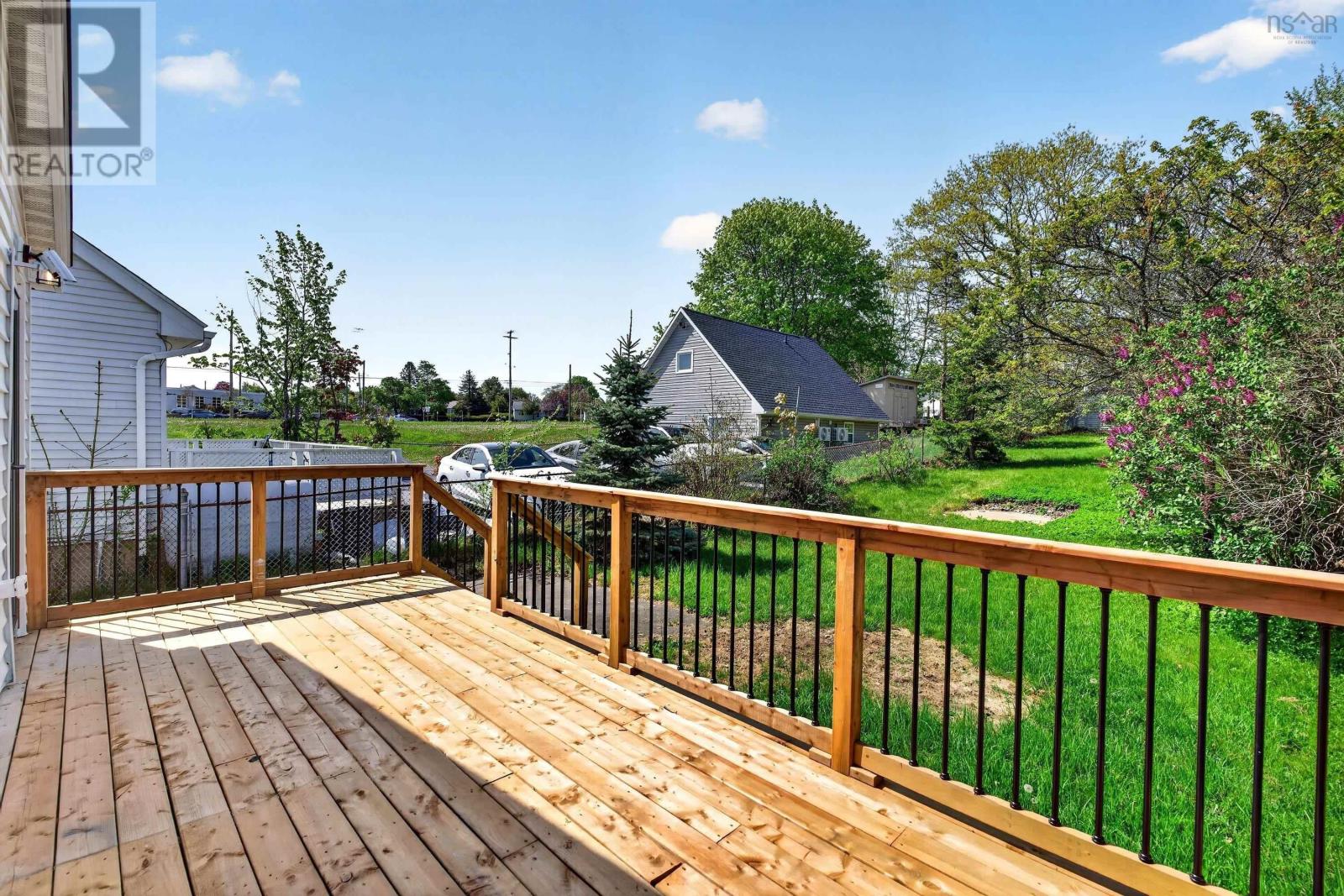 Property 34 of 39 of 3188 Connaught Avenue