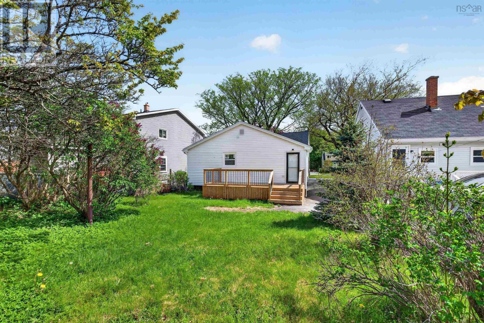 Property 35 of 39 of 3188 Connaught Avenue