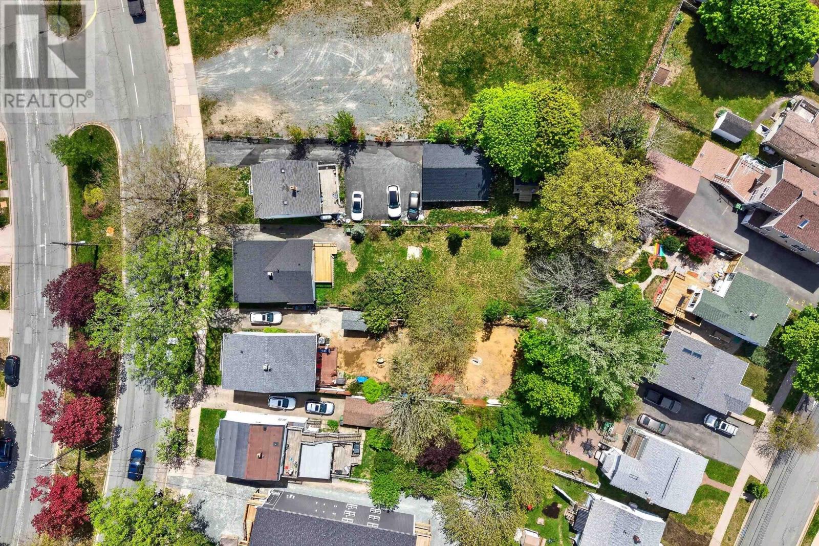 Property 38 of 39 of 3188 Connaught Avenue