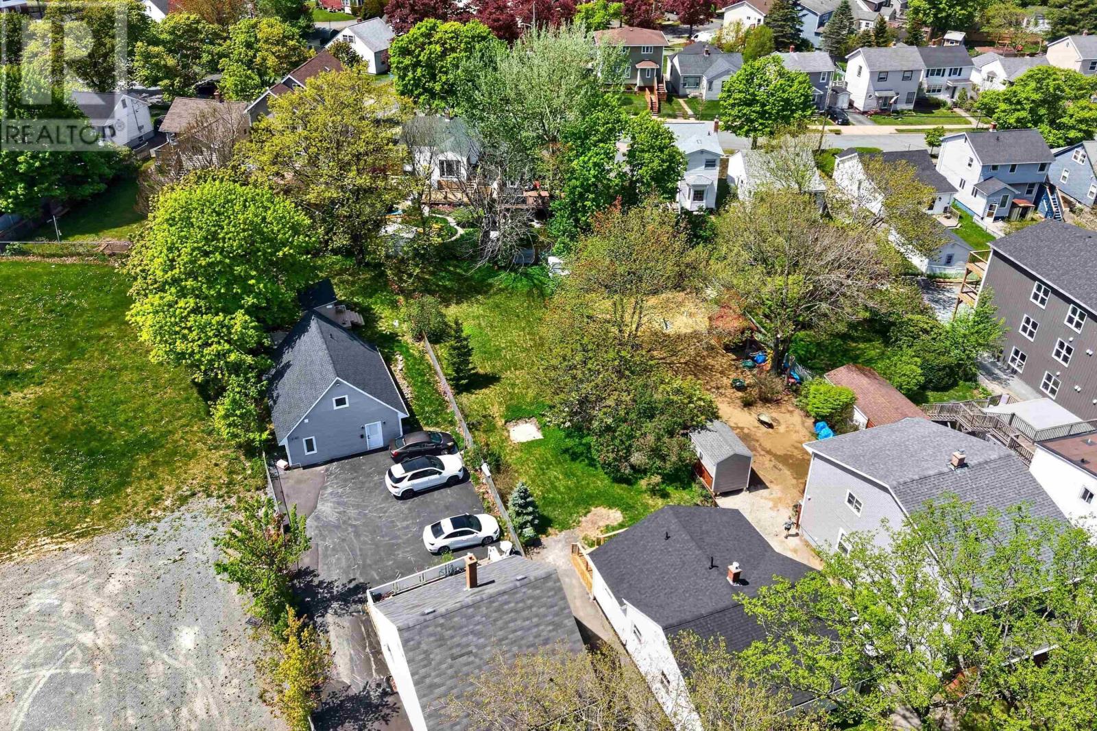 Property 39 of 39 of 3188 Connaught Avenue