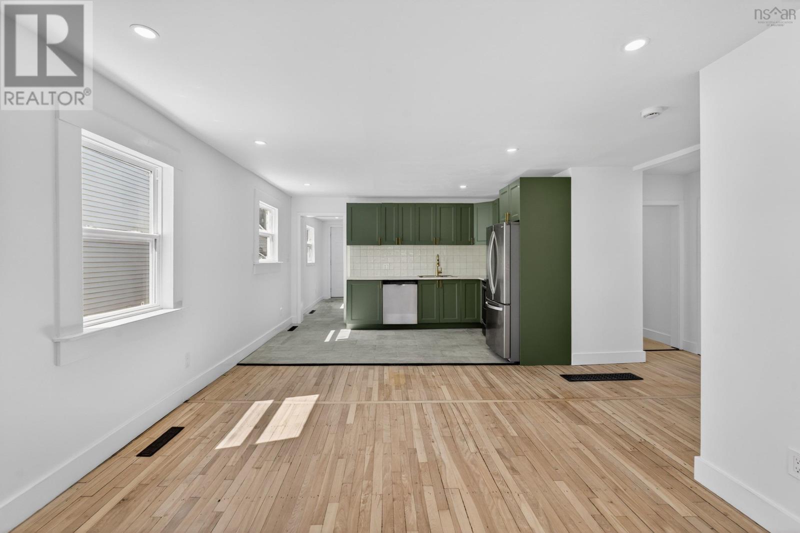 3188 Connaught Avenue - 7