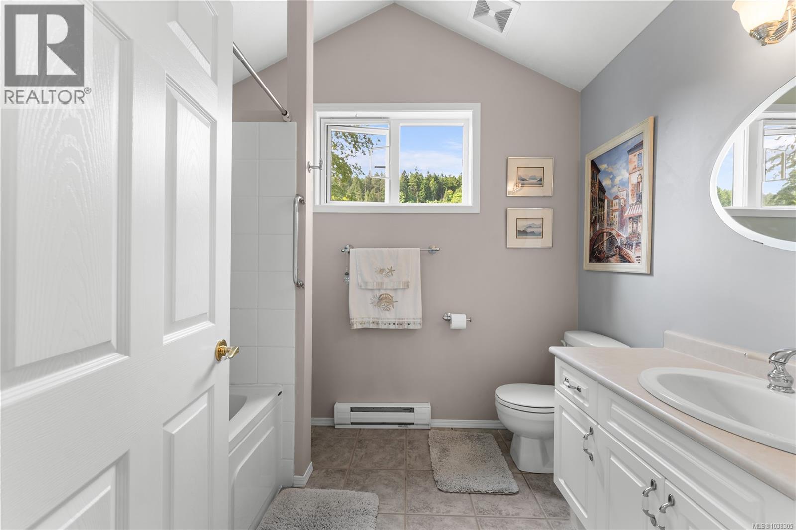 1351 Sea Lovers Lane - 35