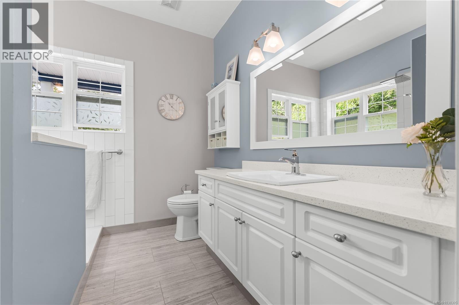 1351 Sea Lovers Lane - 28