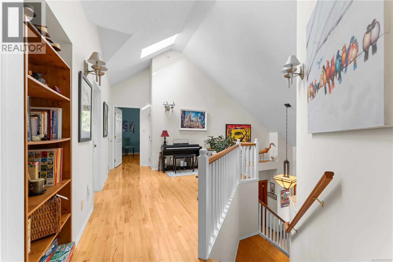 1351 Sea Lovers Lane - 30