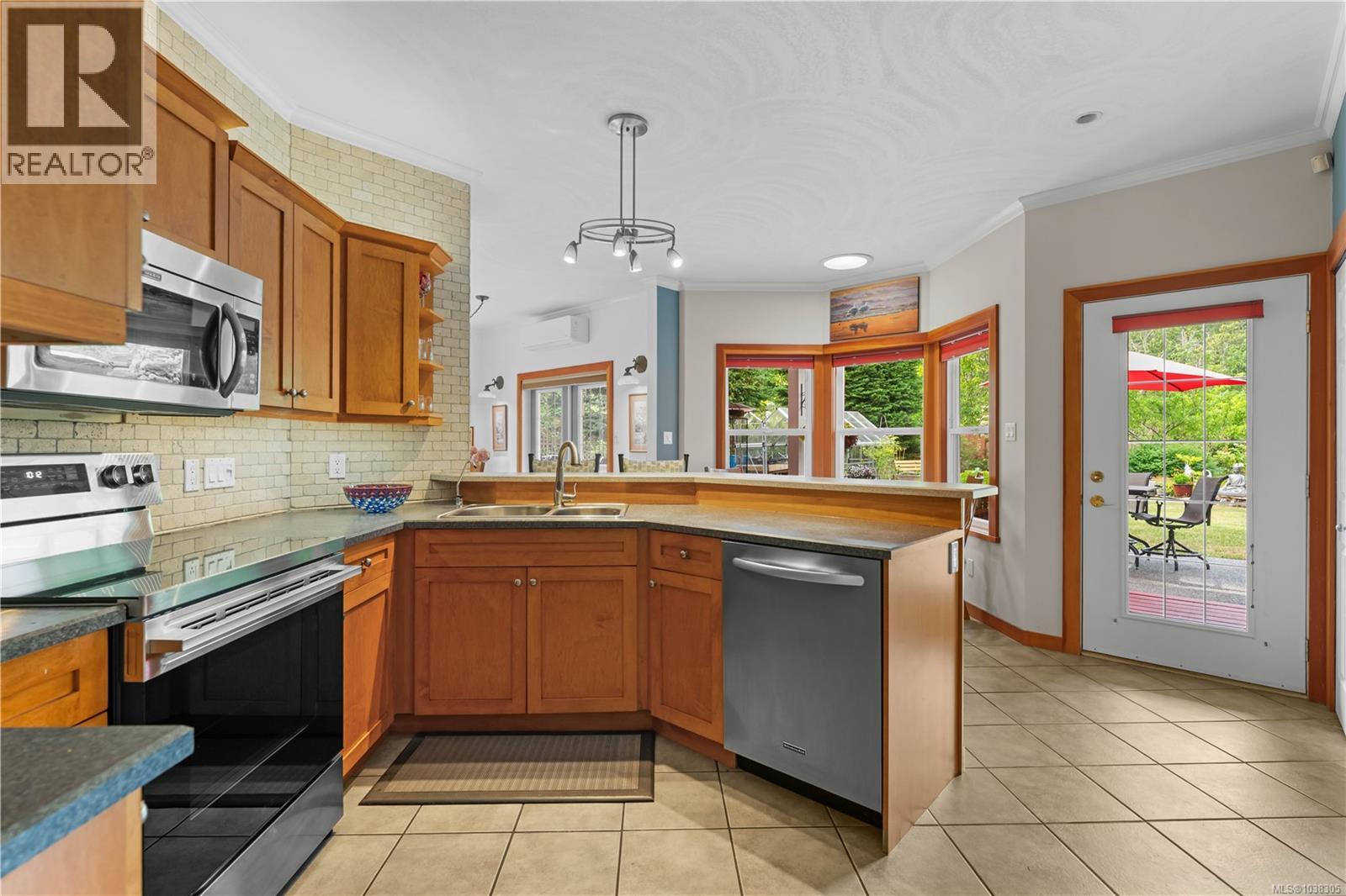 1351 Sea Lovers Lane - 16