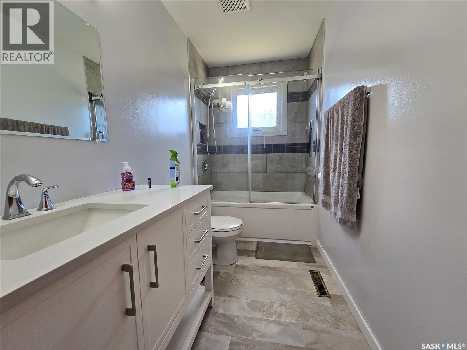 212 PRAIRIE STREET — photo 11